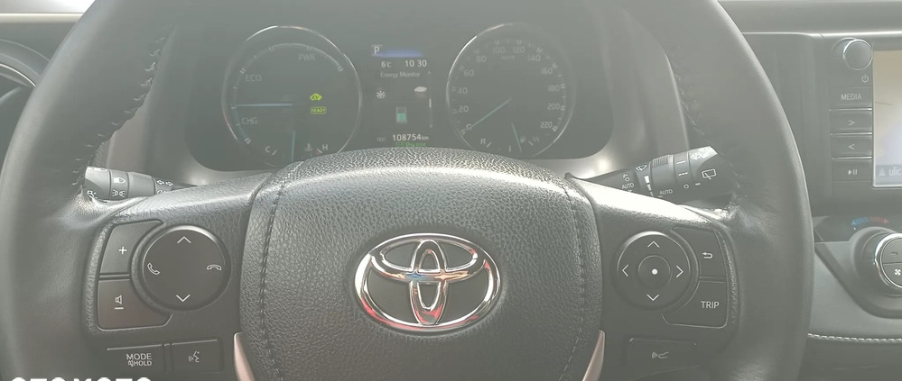 Toyota RAV4 cena 91500 przebieg: 108750, rok produkcji 2018 z Nekla małe 379